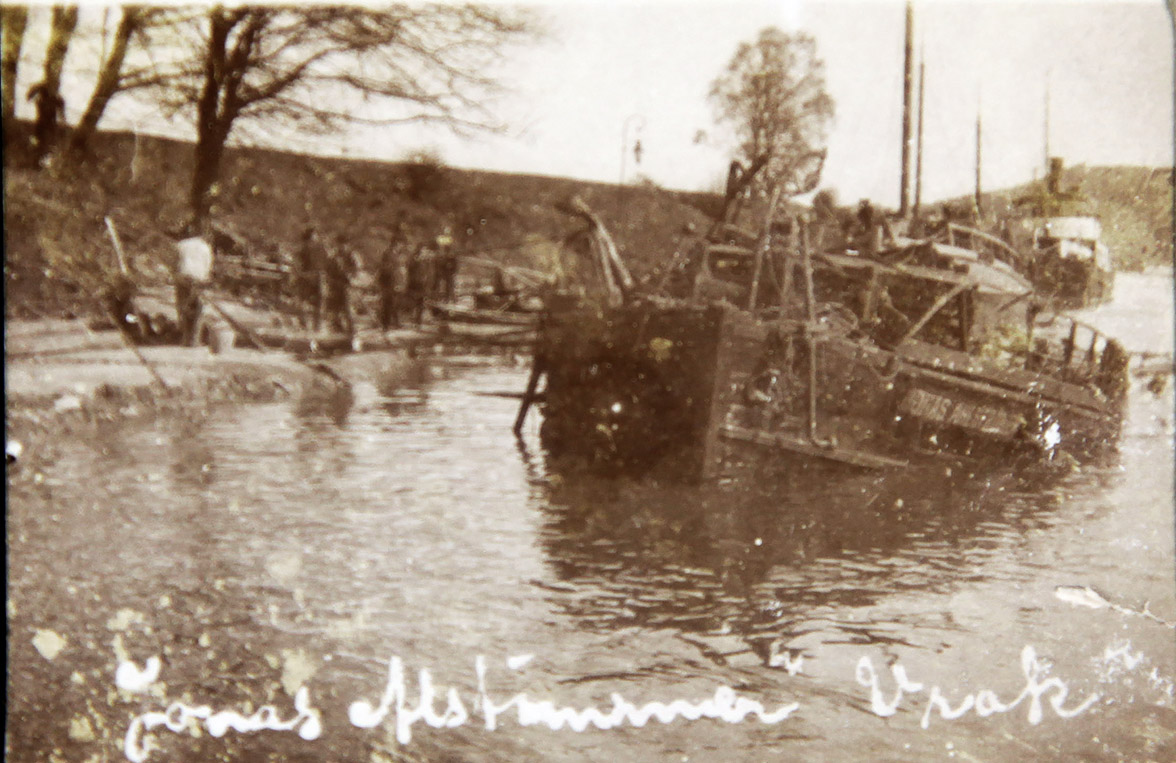 JONAS AHLSTRÖMER efter ångpanneexplosionen vid Ströms övre sluss maj 1910. Fotograf okänd / Vänersborgs Söners Gille